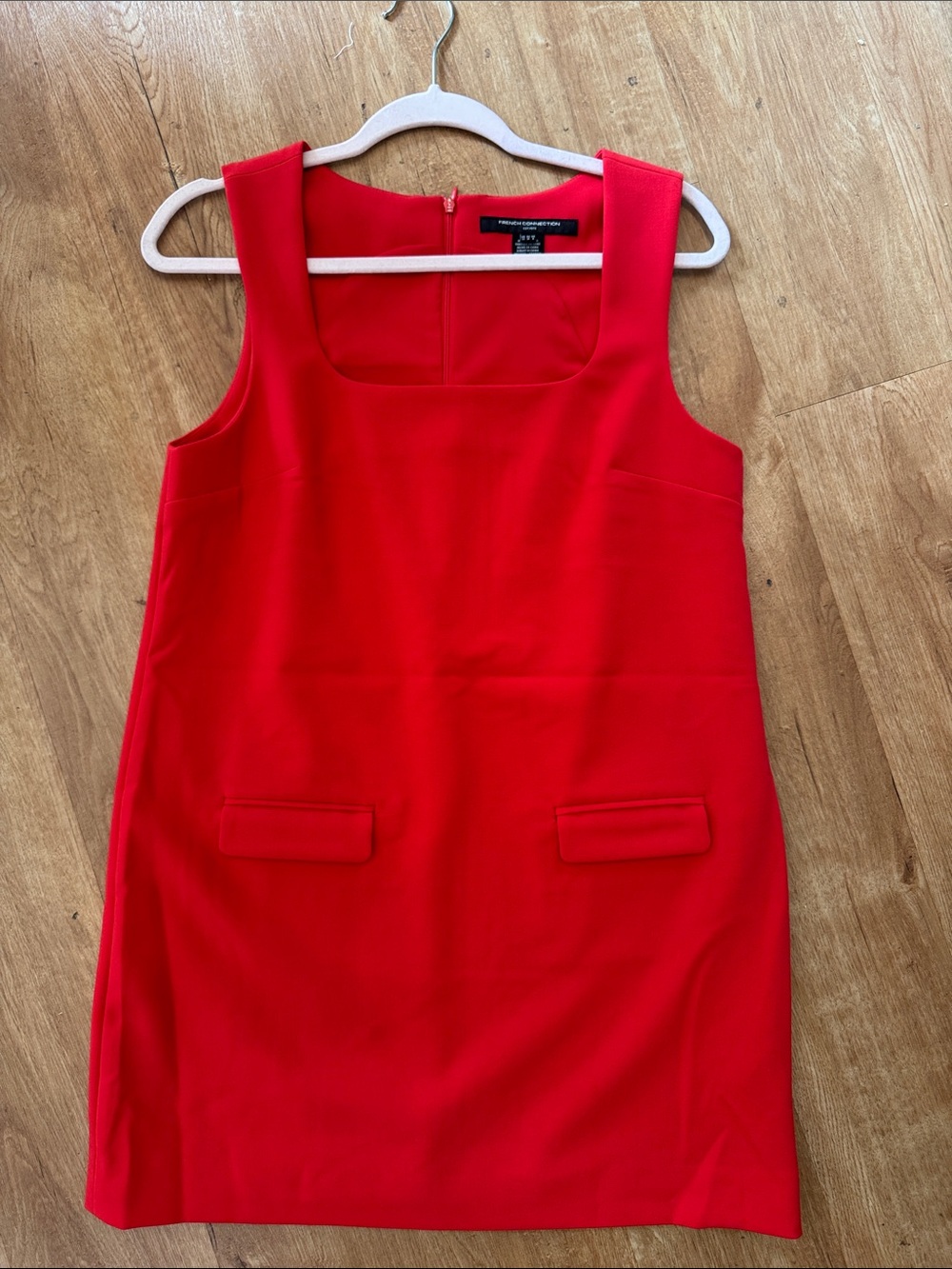 French connection Bright Red Sleeveless Shift Dress size 8 new without tags